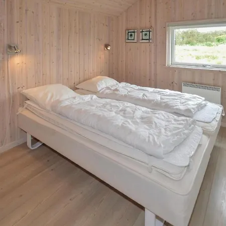 Casa vacanze Four-bedroom Holiday In *